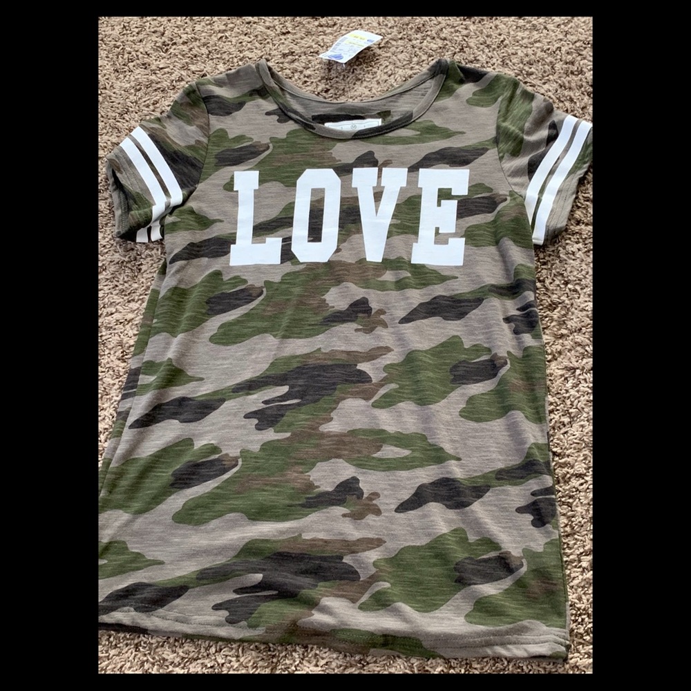 camo t shirt